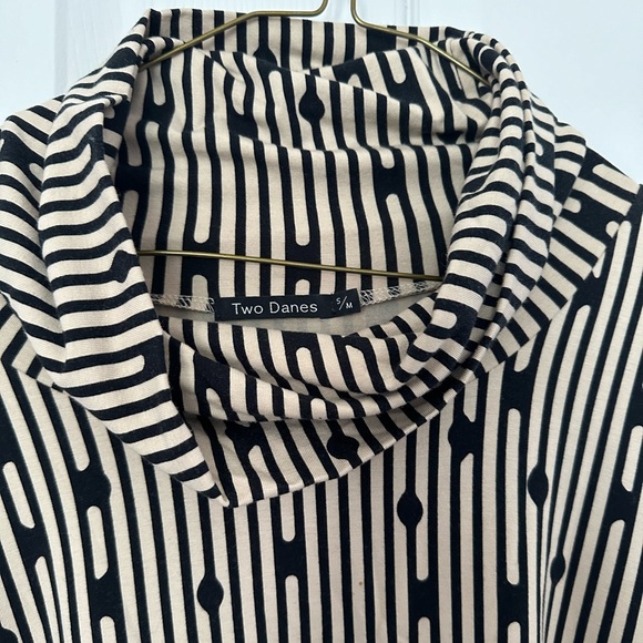 Two Danes Dress - Picture 2 of 5